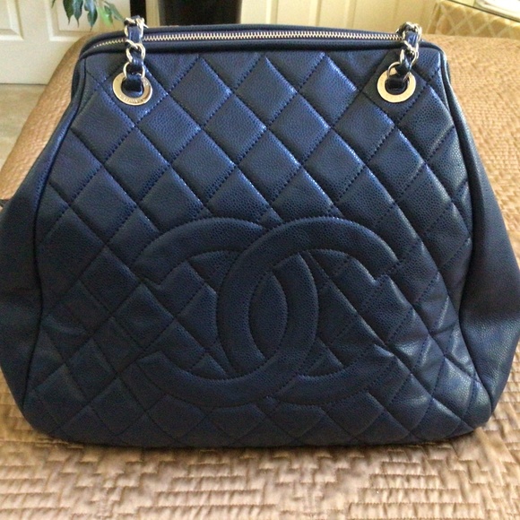 Chanel Blue Caviar Large Signature Bag - Picture 1 of 14